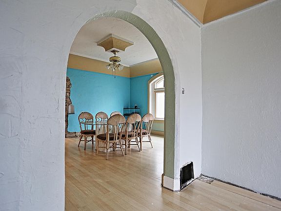 5th image of 1227 Georgia Ave