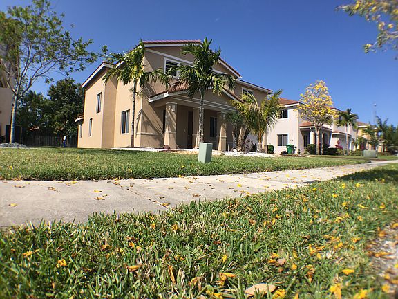 2nd image of 1457 NW 206th Ter