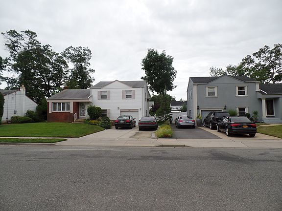 3rd image of 276 Lincoln Ave