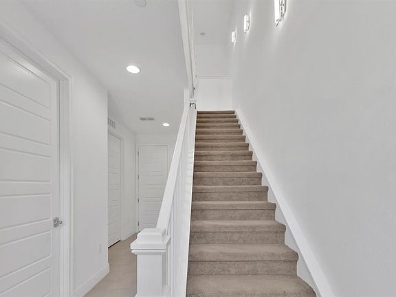 4th image of 9868 BUCKLOW HILL DRIVE
