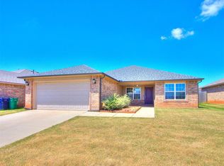 9637 Silas Dr, Moore, OK 73160