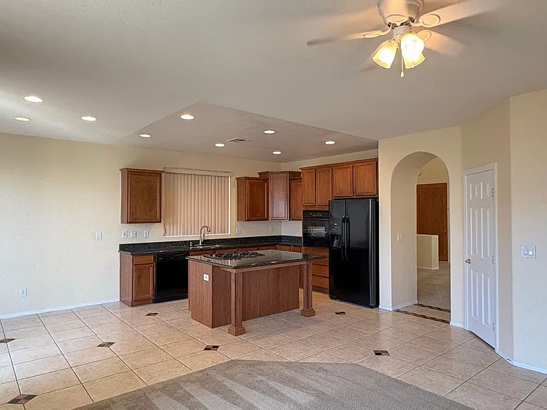 564 Tecate Valley St — Photo 7