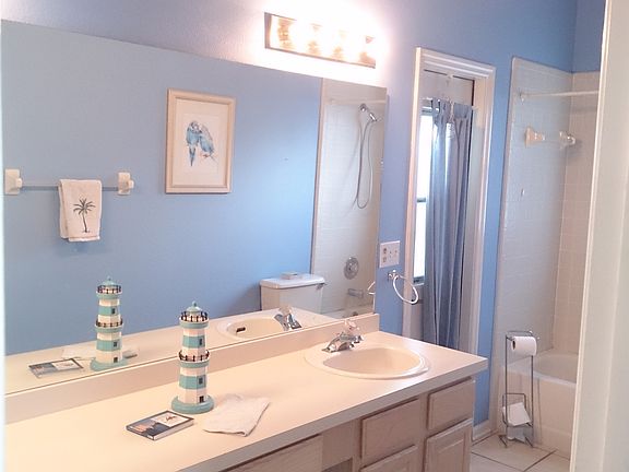 2nd image of 2016 Dutchess Ln