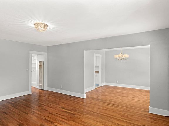 3rd image of 661 Park Ct