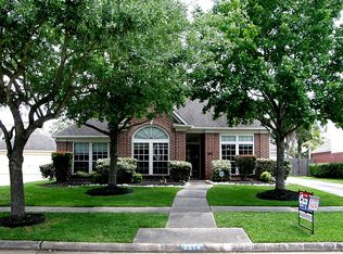 2214 Crossbrook Ct, League City, TX 77573