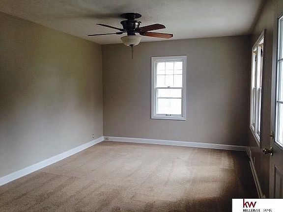 2nd image of 621 Oakmont Dr