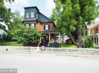 318 E 1st Ave, Charles Town, WV 25414