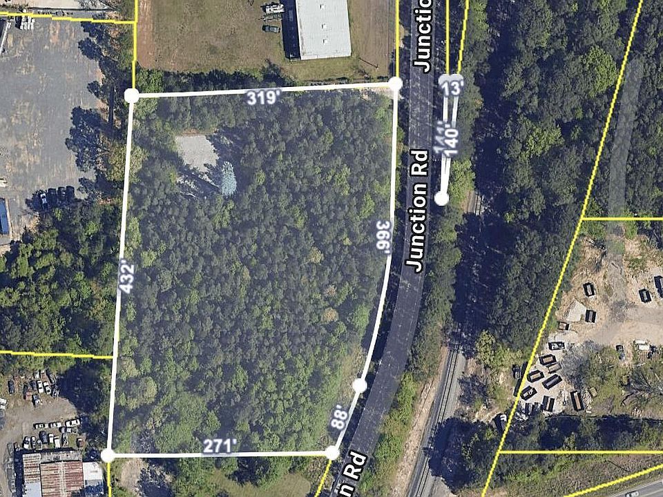 2nd image of 910 Junction Rd
