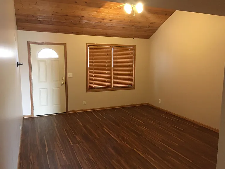 13921 Cavalier St — Photo 5