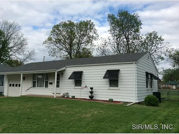 3228 Aubrey Ave photo 1