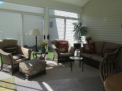 3rd image of 180 Bridle Ln
