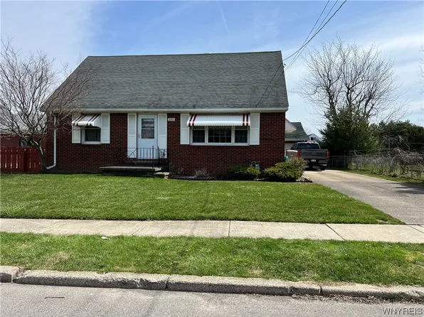 280 Colton Ave, Lackawanna, NY 14218