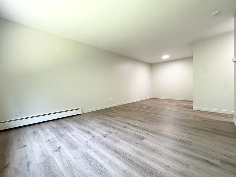 2060 Allen Blvd #9 — Photo 3