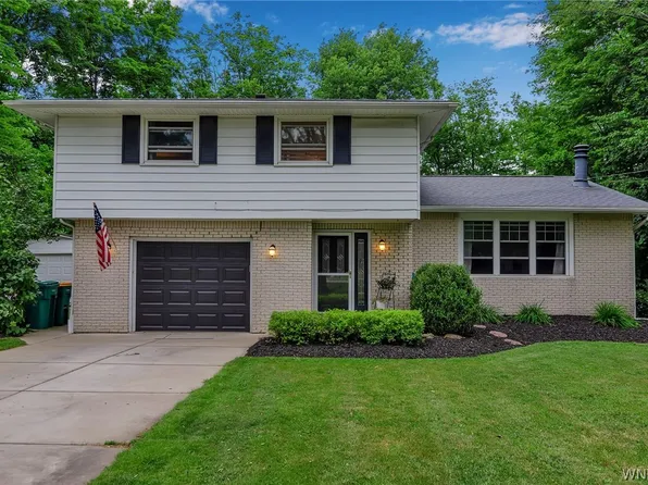 3298 Pleasant Ave, Hamburg, NY 14075