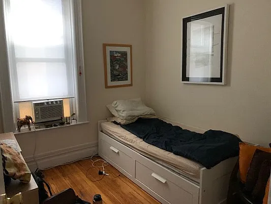 Rented by Salon Realty Corp | media 16