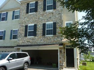 27 Munro Rd, Newark, DE 19711