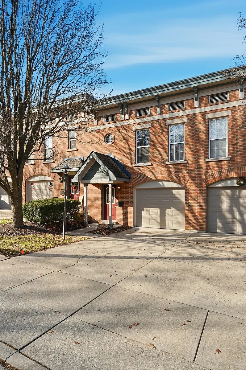 Building Photo - 2521 Ravine St