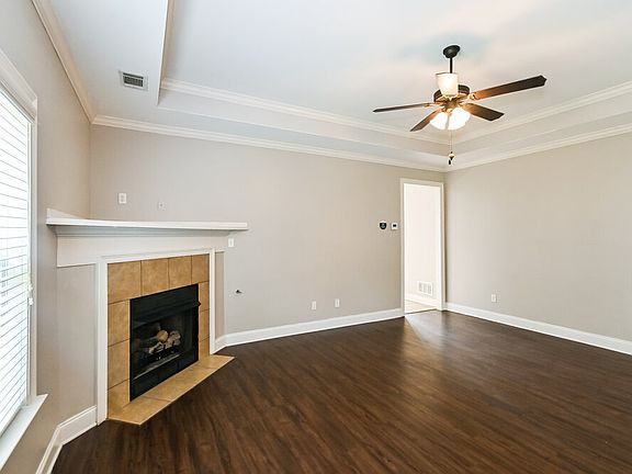 5th image of 3024 Magnolia Dr
