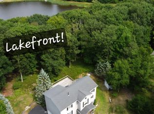 113 High Meadow Dr, Milford, PA 18337