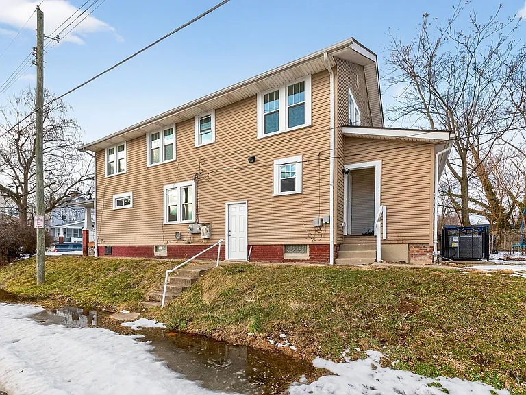 1234 S Champion Ave #1234 — Photo 3