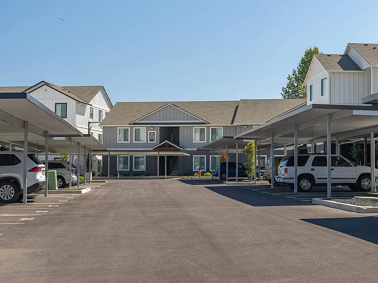 Cascade Place Apartment Homes — Photo 12
