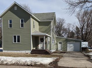 304 10th St S, Mountain Lake, MN 56159