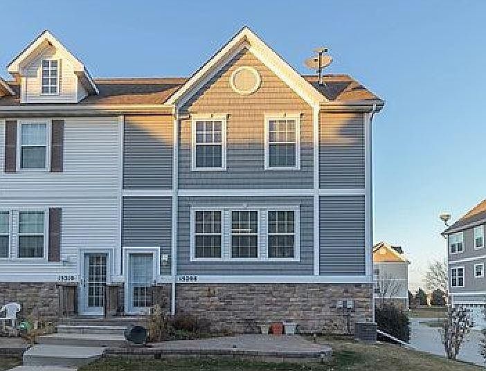 1st image of 15208 Alpine Dr