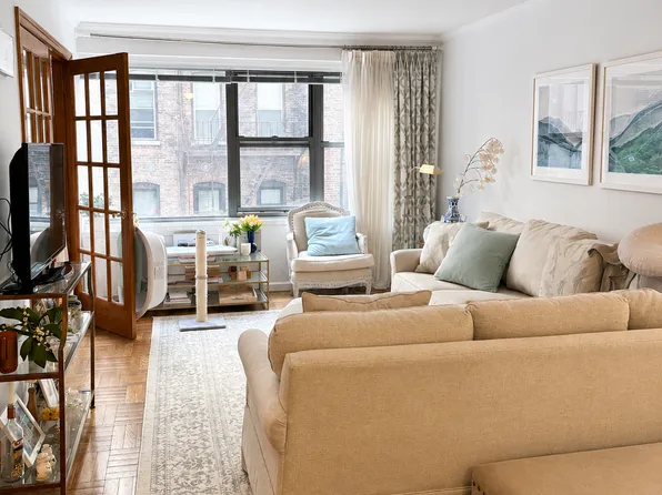 511 East 80th Street image 1 of 12