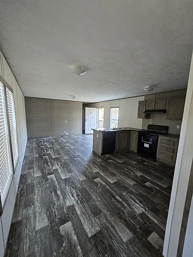 103 Oakton Dr Photo 1