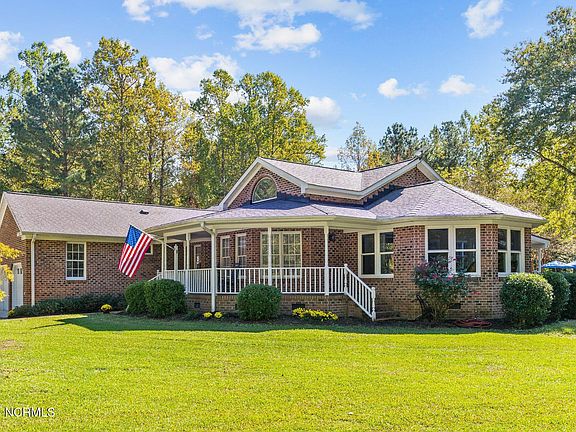 3rd image of 295 Freshwater Drive