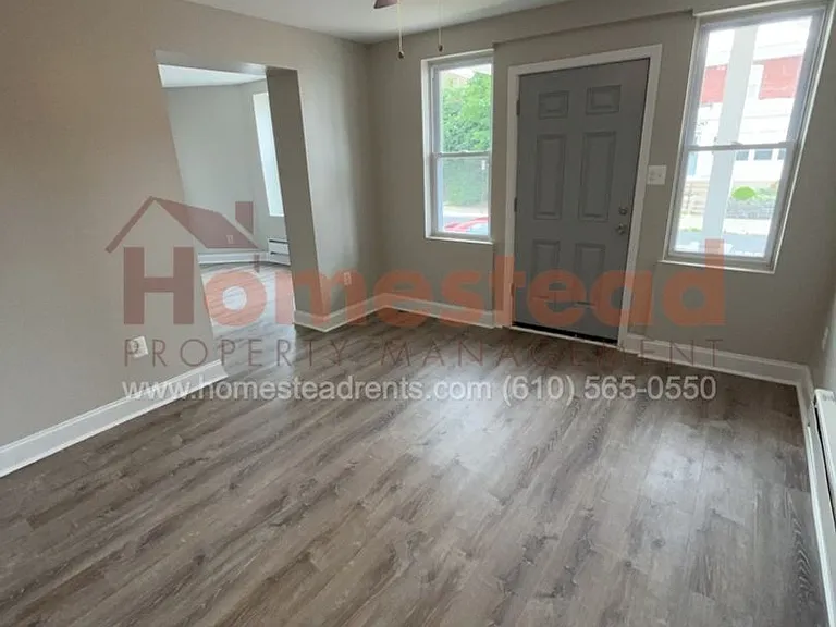 900 Market St — Photo 6