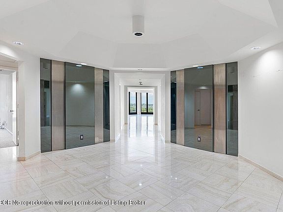 2nd image of 2000 S Ocean Blvd #504