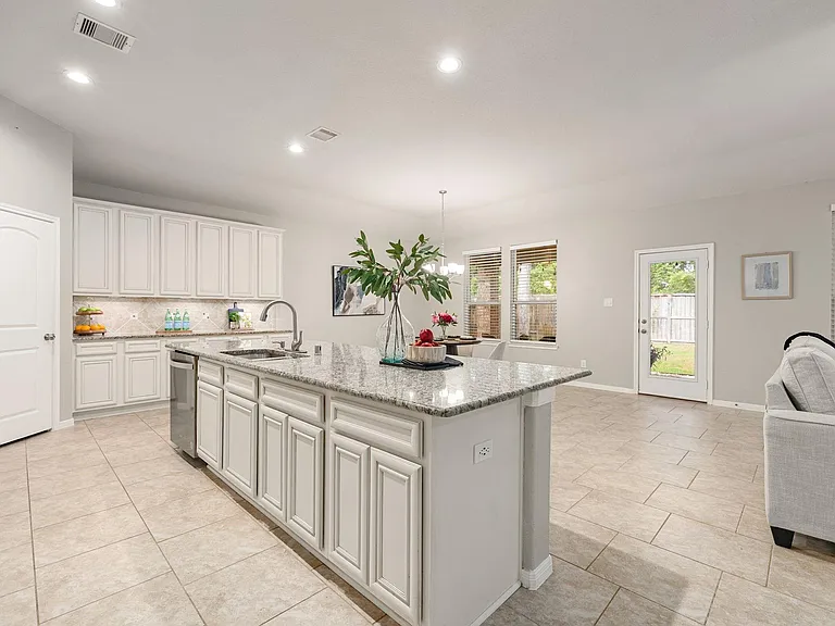 14023 Beaverhead Range Ct — Photo 10
