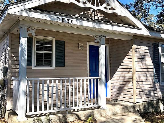 2nd image of 1020 Towle Cir