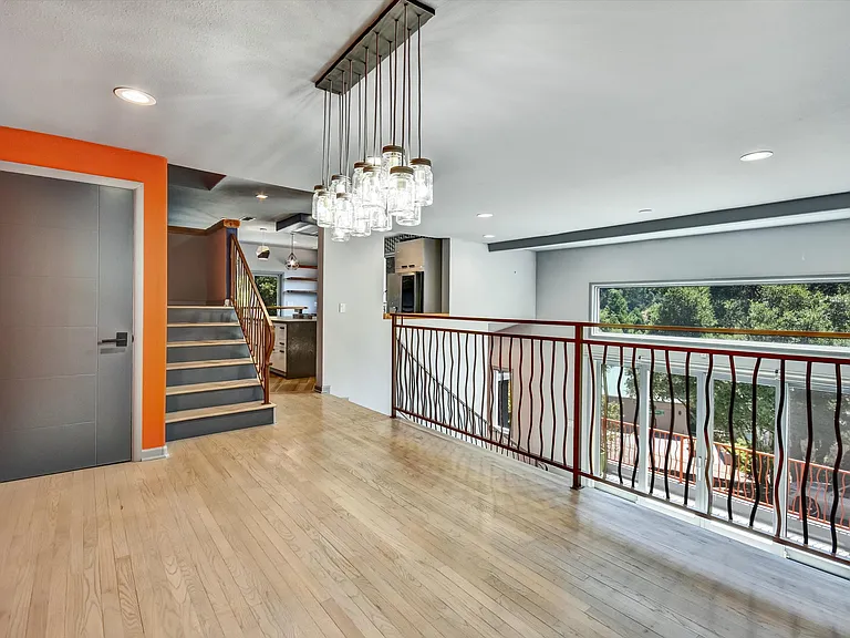 7001 Buckingham Blvd — Photo 41