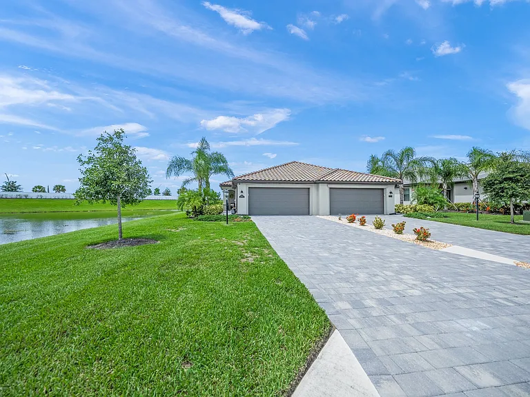 15982 Clear Skies Pl — Photo 4