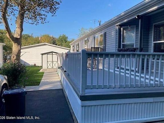 3rd image of 18 Village Rd