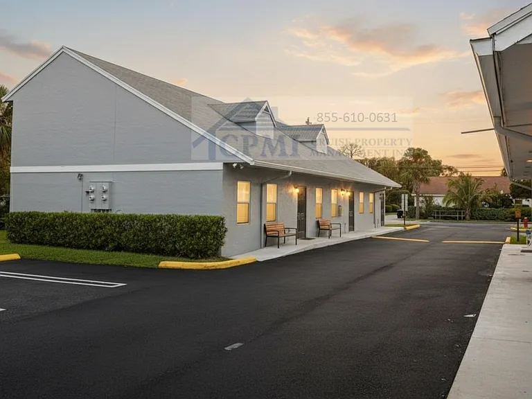 Stacy Townhomes - 5280 Stacy St West Palm Beach, FL 33417 — Photo 2