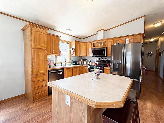 4th image of 1584 28 1/2 Street