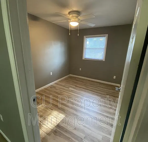 333 S Steffler St #4 — Photo 5