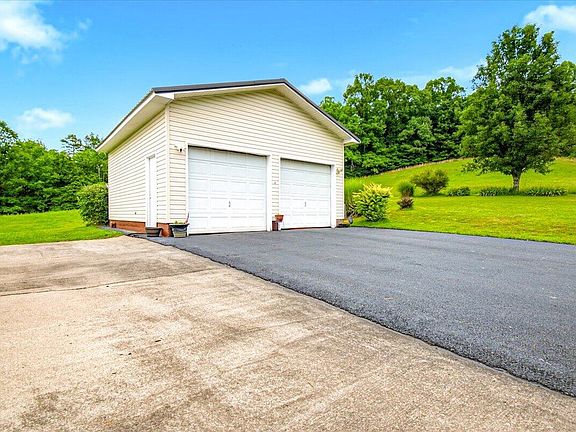 4th image of 1381 Ingram Rd
