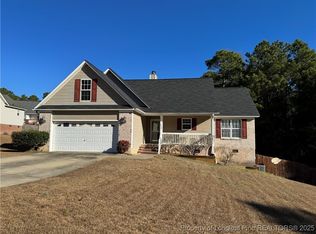 37 Commonwealth Ct, Cameron, NC 28326
