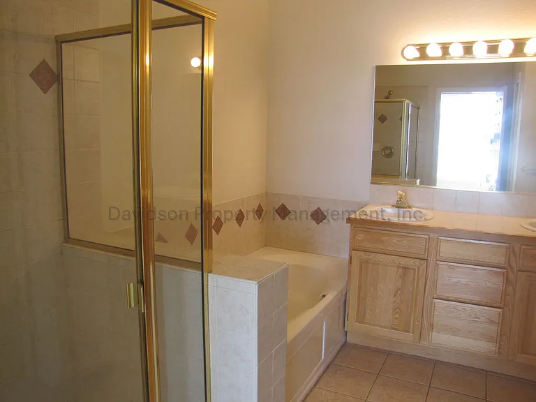 14426 Peaceful Glen Grv — Photo 8