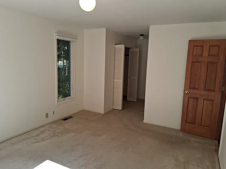 12368 Lakeshore Dr — Photo 15