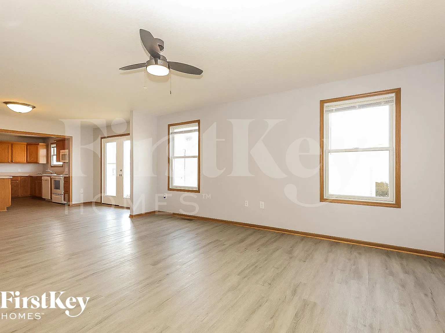 3 bed, 2.0 bath, 1616 sqft, $1,915 — Photo 3