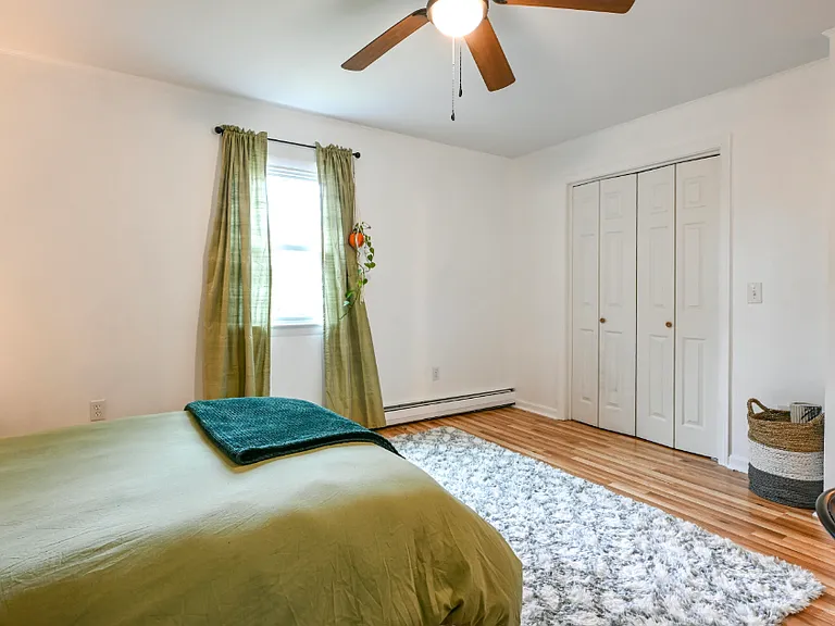 4 Greta Ln — Photo 12