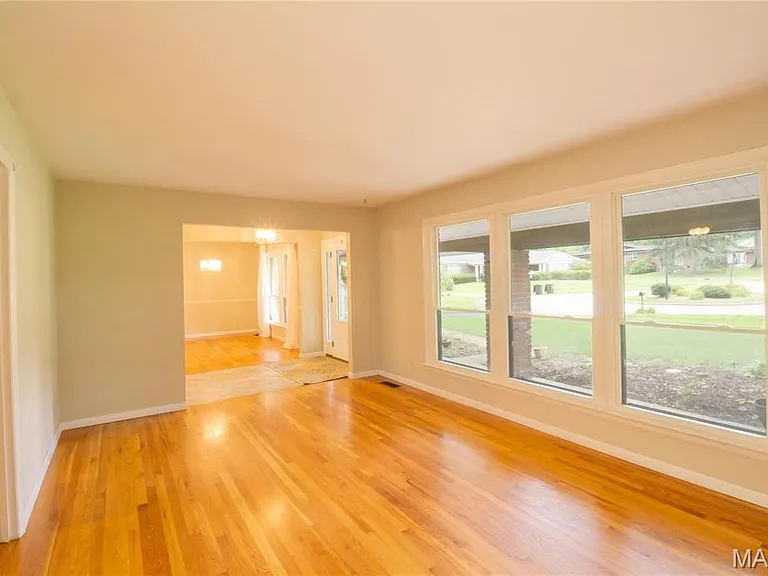 395 Statesman Ct — Photo 9