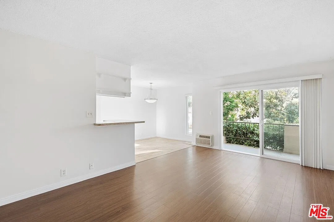 3 bed, 2.0 bath, 1500 sqft, $3,695 — Photo 1