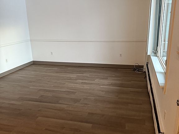 4th image of 100 B St