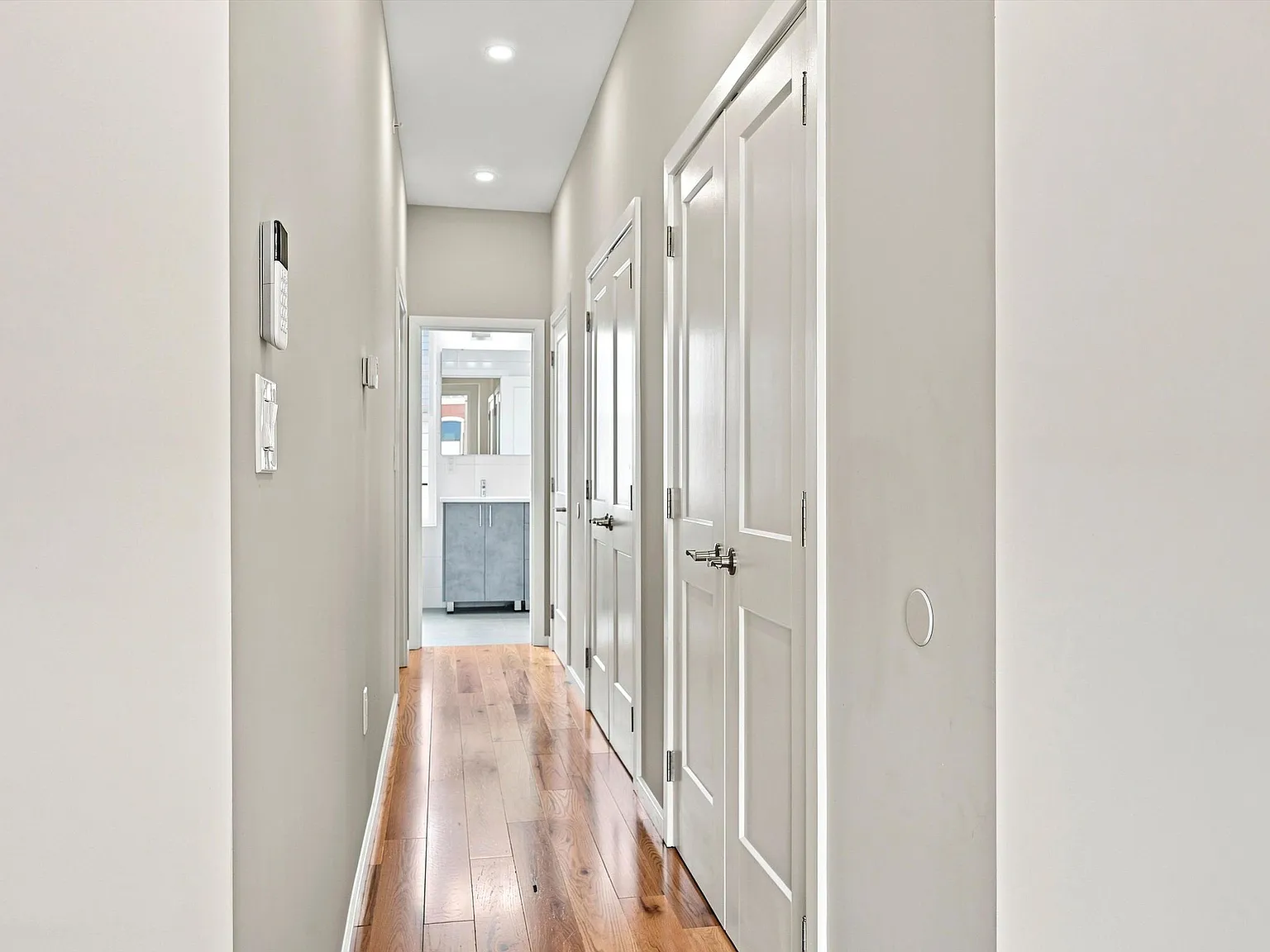 4 bed, $2,828 — Photo 3